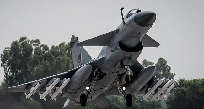 印軍高層被追問(wèn)是否與巴方會(huì)面 印空軍將領(lǐng)打馬虎眼