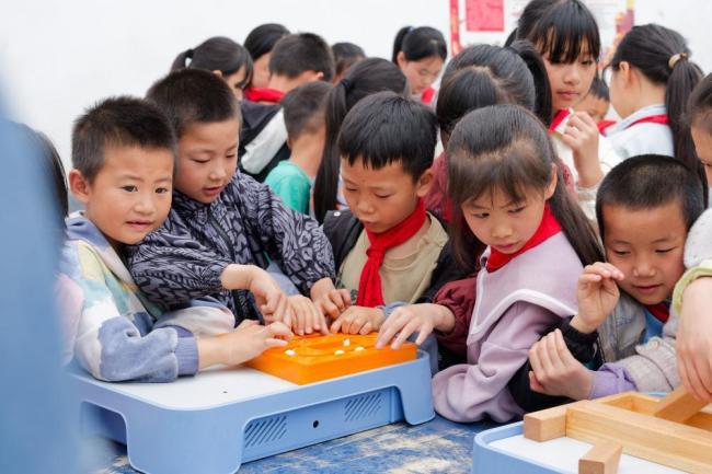 讓孩子遠(yuǎn)離“毒”“危”玩具 科學(xué)選購(gòu)護(hù)航健康