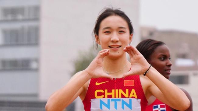 陳妤頡亞錦賽女子200米奪冠