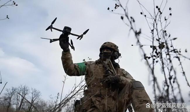 烏軍無(wú)人機(jī)襲擊俄空軍基地有何特點(diǎn) 四大疑點(diǎn)警示全球國(guó)家