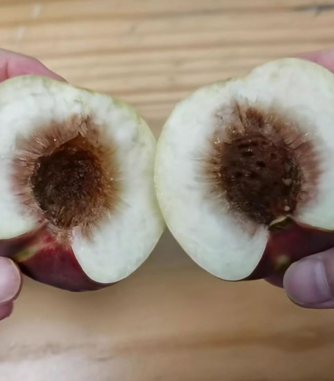 水果放成这样还能吃吗 如何辨别安全食用