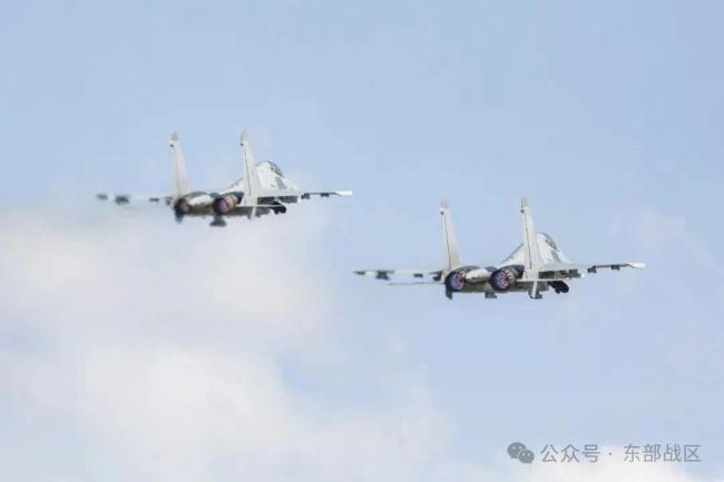 空战对抗、低空突防……来看这场实战化飞行训练