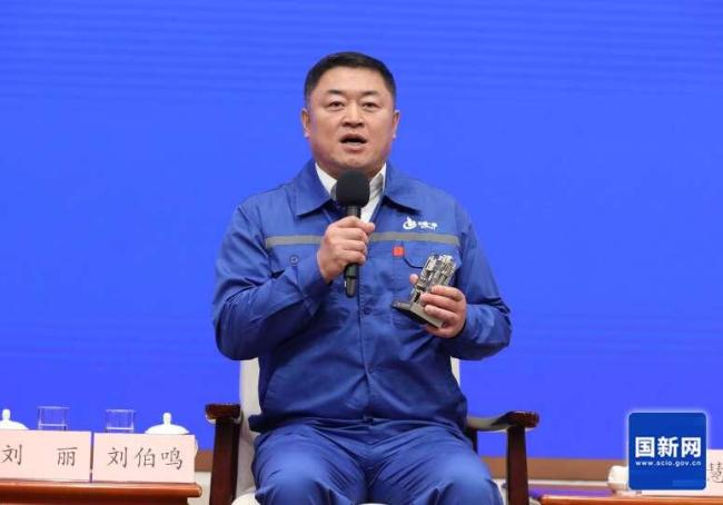 中央企業(yè)產(chǎn)業(yè)工人談工匠精神 追求極致的匠心
