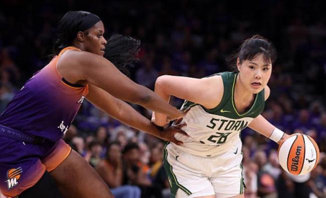WNBA：李月汝申请交易后首战2分 连3场不到6分钟风暴大胜 未来何去何从