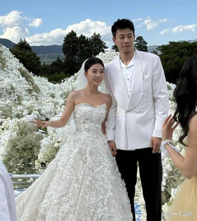 郭艾伦曾放话不去张镇麟婚礼 真香现场