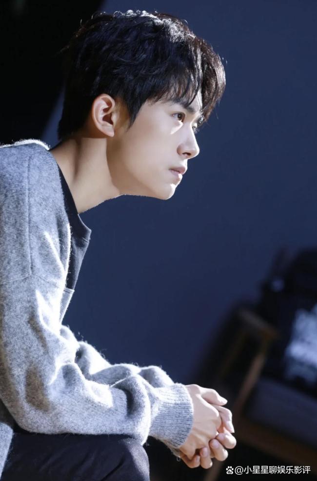 易烊千玺楔木上线 新EP《楔石》引发期待