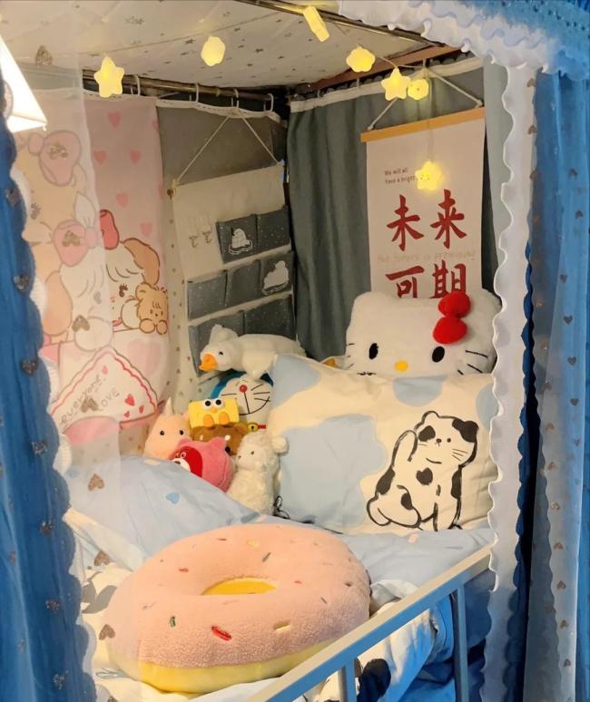 重慶女大學(xué)生宿舍驚現(xiàn)高級布置,，驚艷眾人 巧手打造夢中情宿