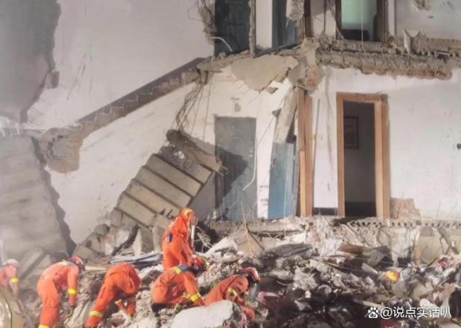 福建自建房爆炸致2死5伤 命运无常悲剧沉重