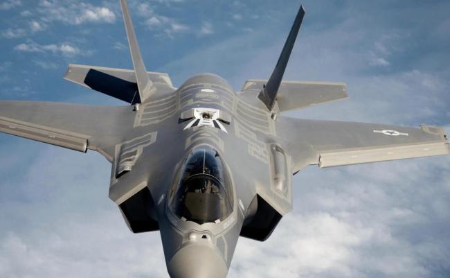 中国歼-35与美国F-35什么关系 美专家“抄袭”论引发争议