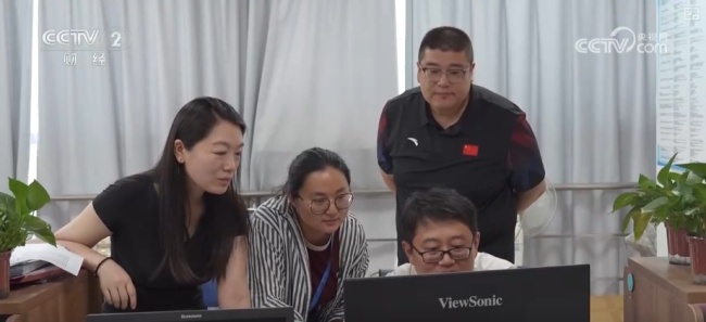 体育搭台文旅唱戏流量变增量 苏超燃动消费热力