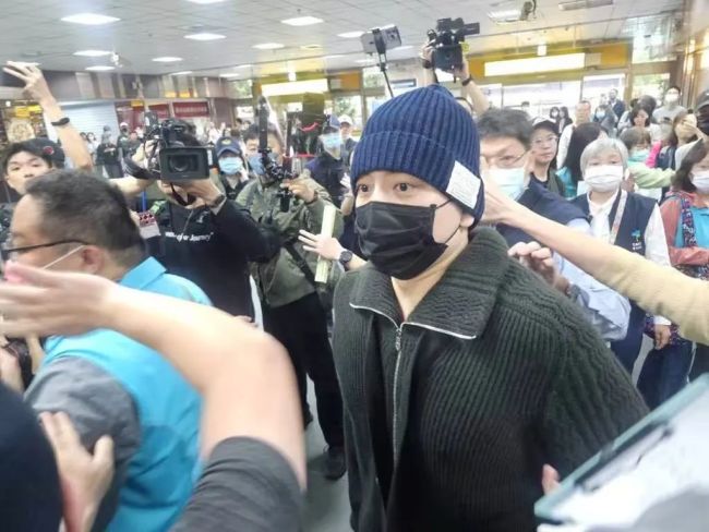 王大陆逃兵役细节曝光 伪造体检骗过征兵