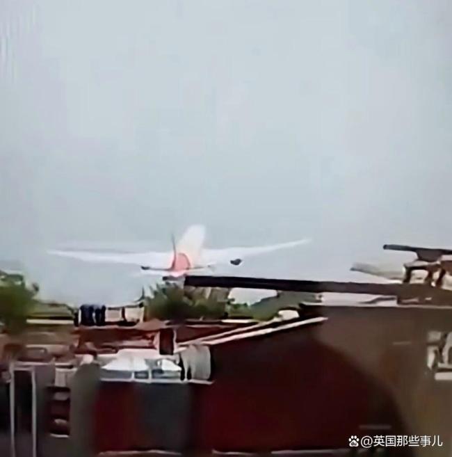 印坠机幸存者逃生画面 唯一生还奇迹