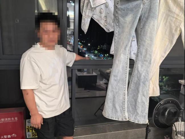 男子11樓扔榴蓮獲刑 情緒發(fā)泄釀大錯