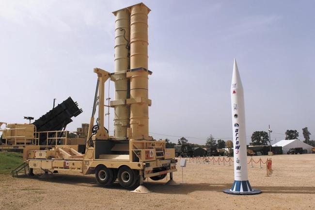 先進裝備不斷登場，以伊戰(zhàn)火中的“武器對壘” 明星武器引關注