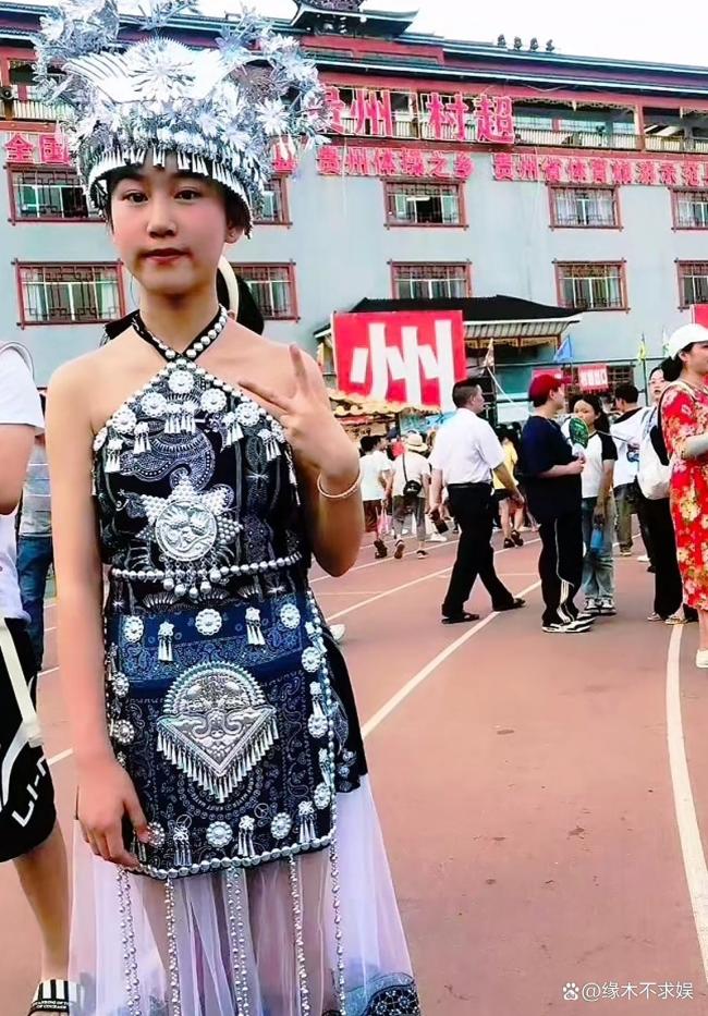 13岁抗癌女孩侯静怡去世 生命之花早凋零