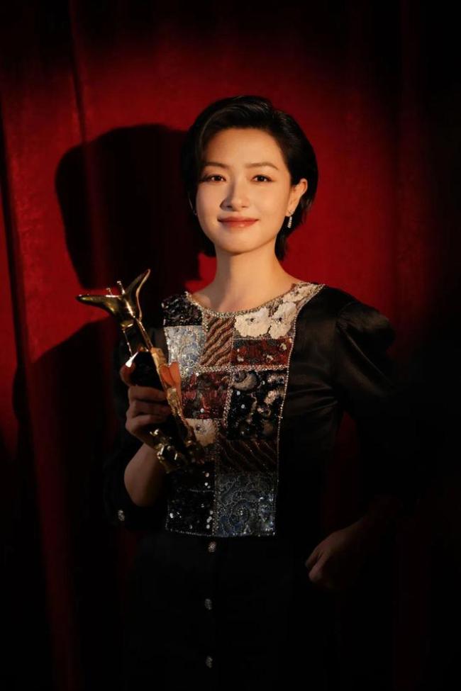 中国电影女角色暌违14年完成新突围！