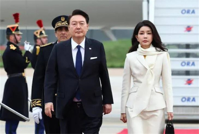 李在明会对尹锡悦夫妇动手吗？