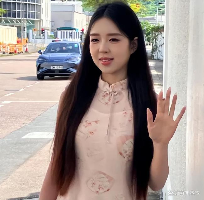 港媒锐评今年港姐选手！翻版朱茵和学霸律师抢镜