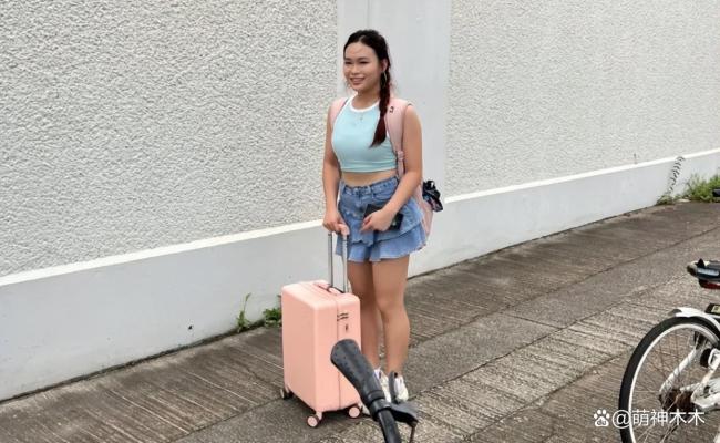 港媒锐评今年港姐选手！翻版朱茵和学霸律师抢镜