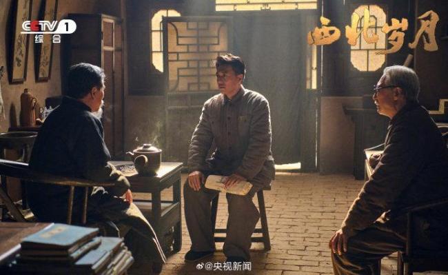 靳东获白玉兰最佳男主角 三十年演艺路终获殊荣