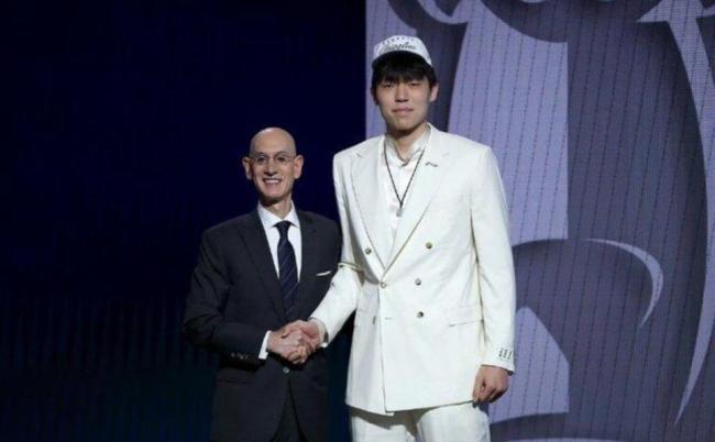 杨瀚森闯入NBA 未来商业价值几何
