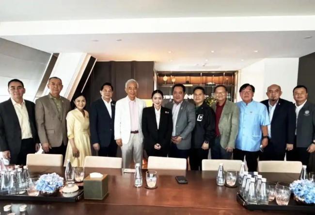 专家：泰柬边境局势一触即发 泰国政局动荡加剧