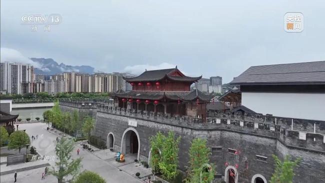 耗资24亿元的大庸古城，为何沦为了“空城”？