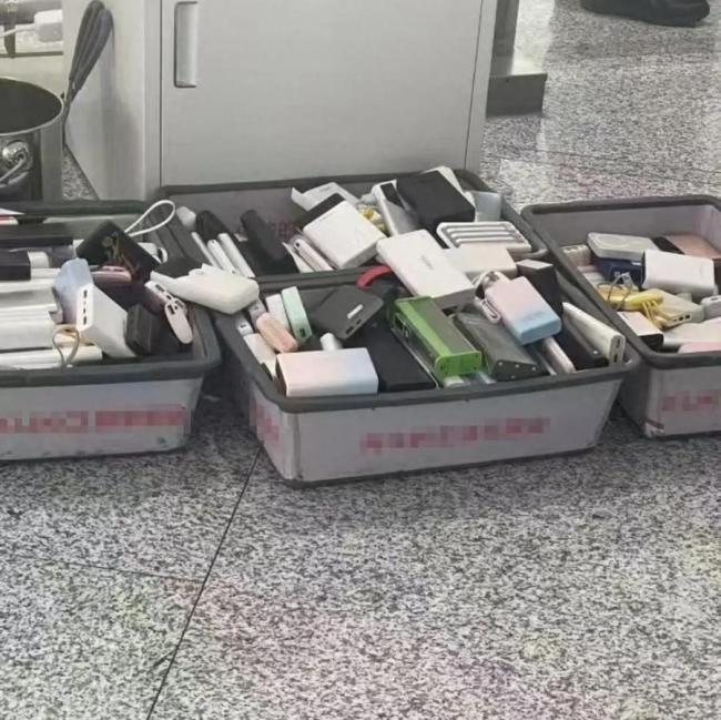 多个机场辟谣禁止携带相机电池，相机电池不受充电宝新规影响 出行必备知识更新