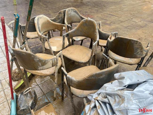 直击被洪水二次侵袭后的榕江 城市清理与重建中