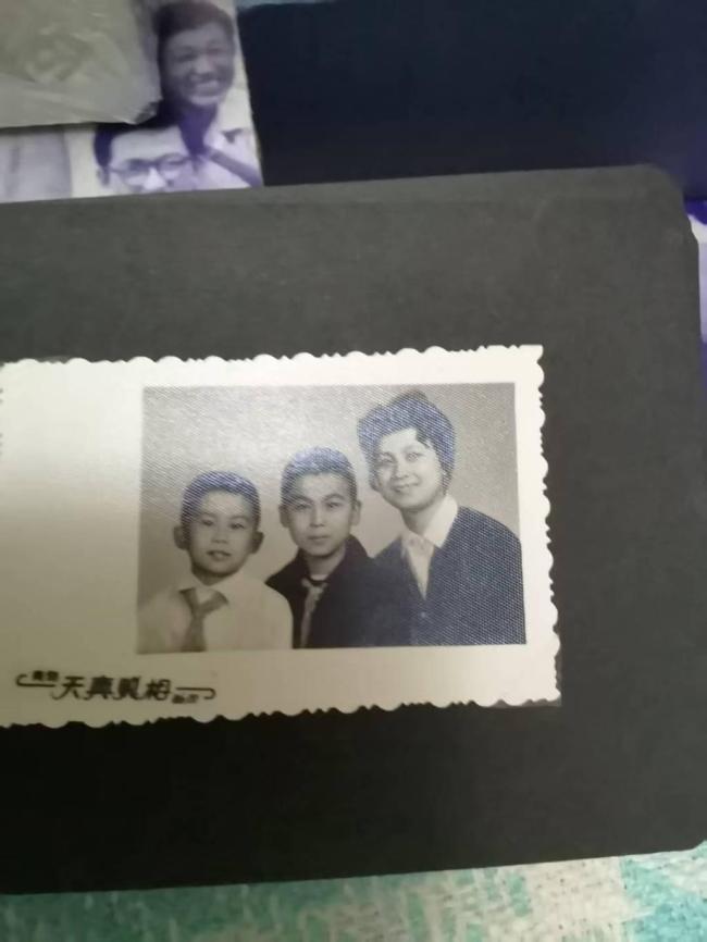 90歲婚紗設(shè)計(jì)師守護(hù)中式婚禮文化 喚起傳統(tǒng)婚俗尊重