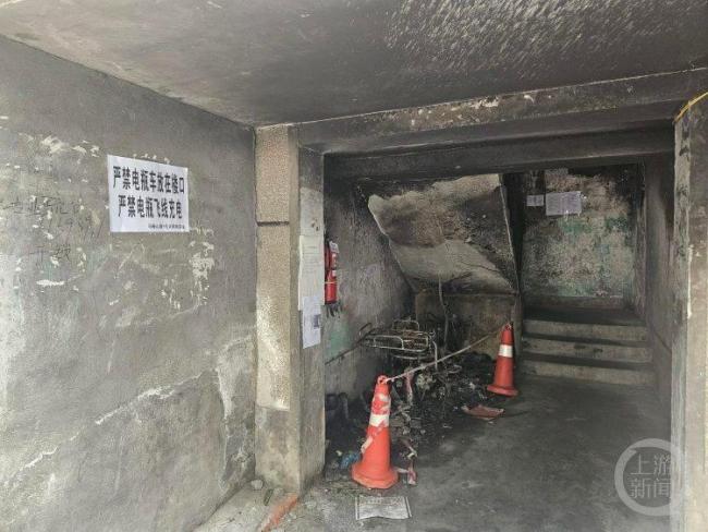 成都一电动车飞线充电起火致1死2伤