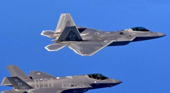 當殲-20遇到F-35誰的作戰(zhàn)性能更強 五代機技術(shù)暗戰(zhàn)