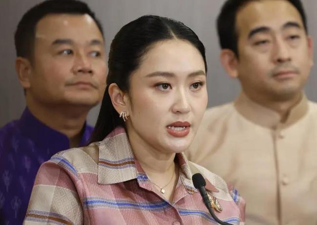 泰国文化部长相当于什么职位 佩通坦的智慧布局