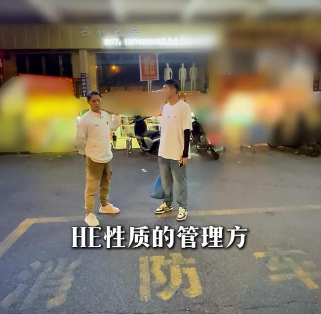 博主揭露市场用“鬼秤”遭匕首威胁 勇敢对峙黑商