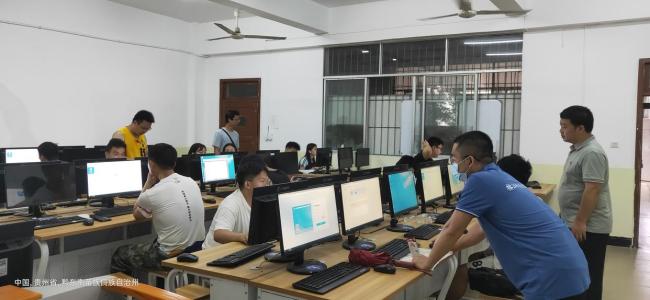 贵州高考志愿填报工作结束 多举措保障平稳进行