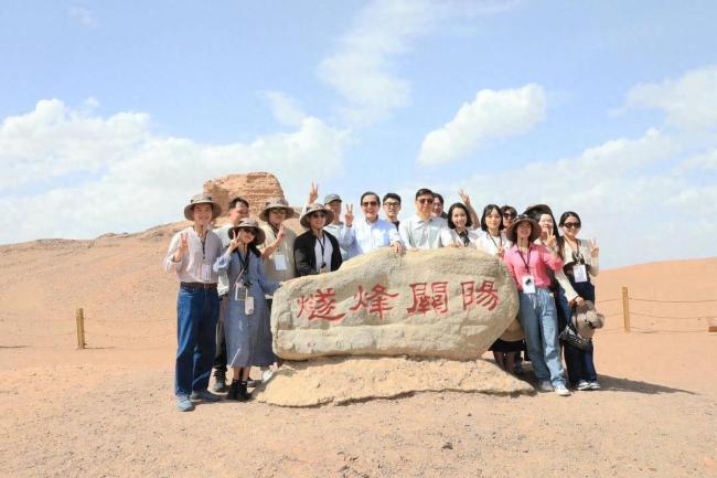 马英九预告暑假将率台青访大陆多地 促进两岸交流