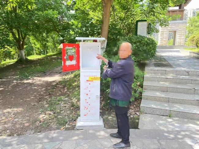 男子偷救命神器AED欲私下卖
