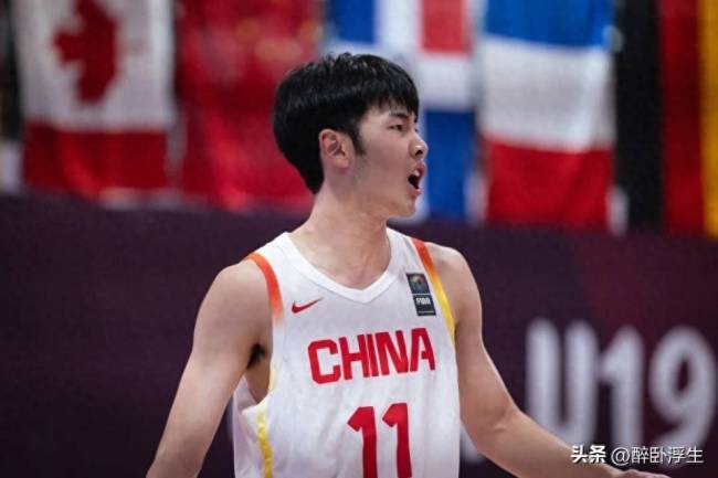 逆袭加冕国青得分王，表现不逊混血海归 他是男篮最大收获