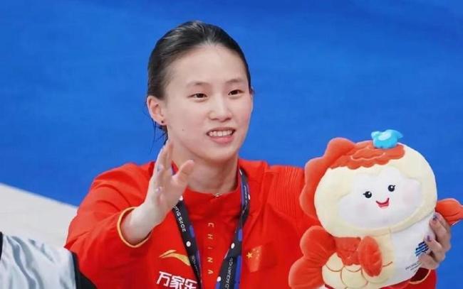 全紅嬋傷退引爆爭議,，陳芋汐能否守住金牌？跳水夢之隊面臨新挑戰(zhàn)
