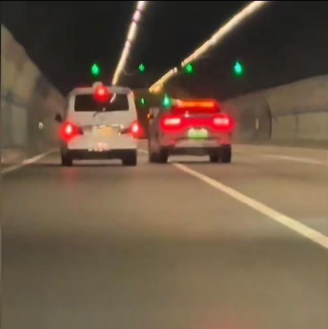 警方回應(yīng)汽車(chē)隧道擋警車(chē) 已介入偵辦