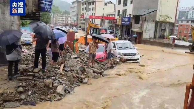 云南威信強降雨疑似致5人失聯(lián)
