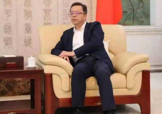 沉默7天，菲律宾召见中国大使，要求尊重言论自由，立刻取消制裁