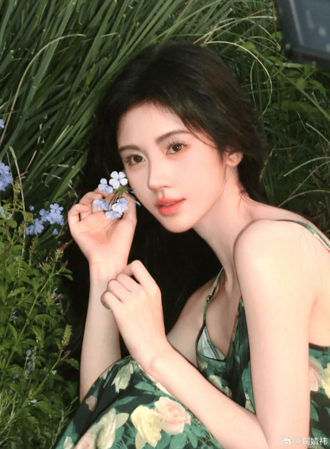 鞠婧祎摔得好重 拍摄意外引关注