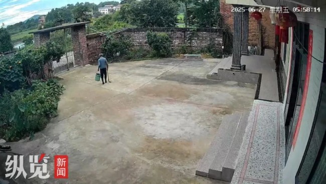 監(jiān)控拍下老人離世前最后畫面 生命轉(zhuǎn)瞬即逝引共鳴
