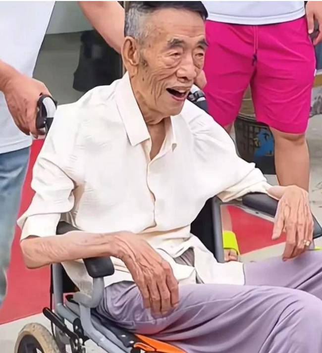 杨议公开冯巩未到场内幕！晒出曲艺协函证明，口碑大逆转了！澄清争议真相