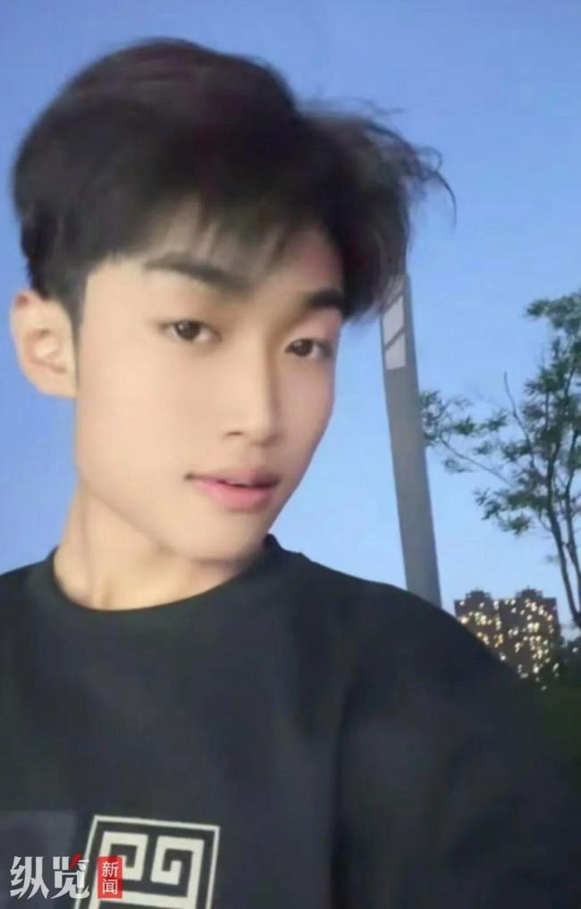 山西19歲男孩畢業(yè)后打工失聯(lián)已倆月