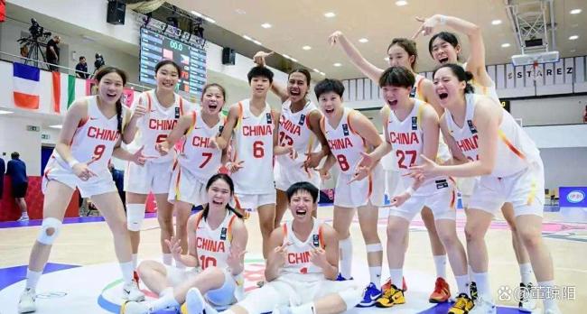 2分59秒压哨KO，中国姑娘最后一秒绝地翻盘 凌晨两点的胜利信号弹