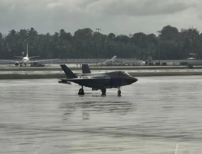 滞留印度超一个月的英军F-35飞走了 前往澳大利亚参加演习