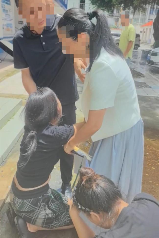 男子乘摩托艇遇难 子女分别7岁和3岁