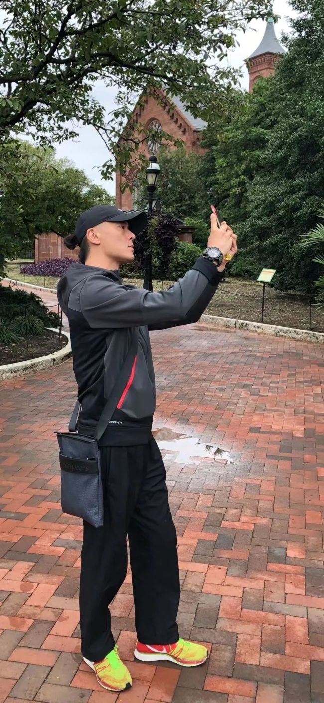 沪剧名家朱俭去世 年仅50岁 艺术生涯辉煌成就